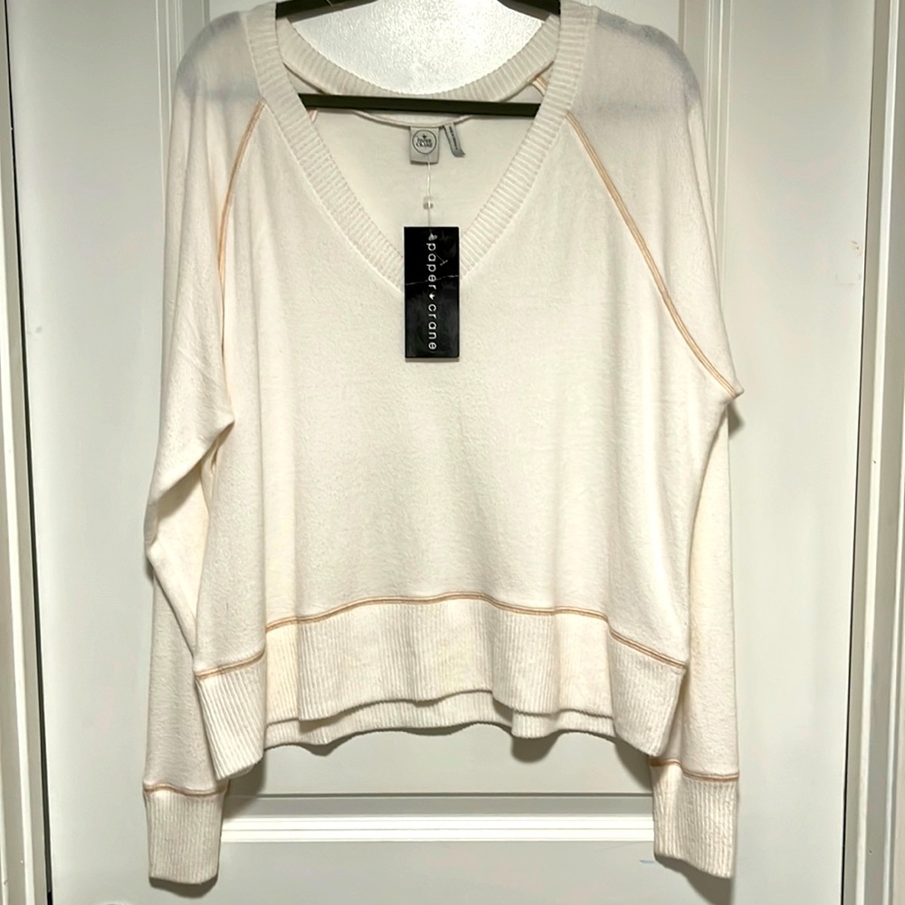 Paper Crane Cream mock Cashmere V-neck SZ M